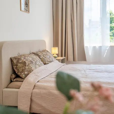 Prime Location • Modern • Stylish 1bdrm Apt. Апартамент София