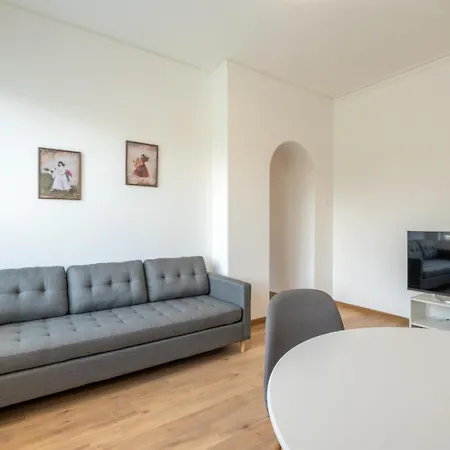 Апартамент Prime Location • Modern • Stylish 1bdrm Apt. *