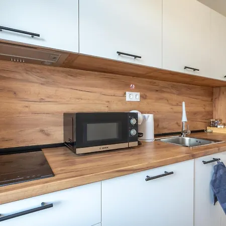Prime Location • Modern • Stylish 1bdrm Apt. Sofie