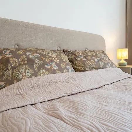 Prime Location • Modern • Stylish 1bdrm Apt. Апартамент София